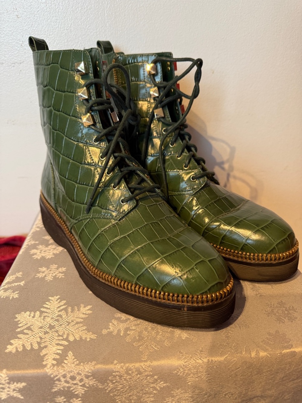 Michael Kors Olive Green Croc-Embossed Lace-Up Platform Boots